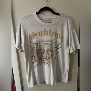 American Eagle Outfitters Cream Graphic Tee